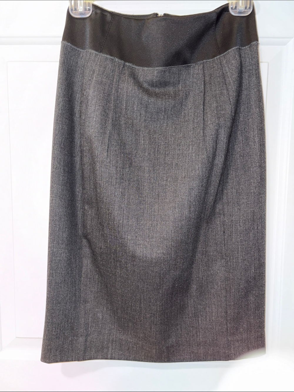 Dorothee Schumacher Classic Gray Pencil sleek skirt. Size S